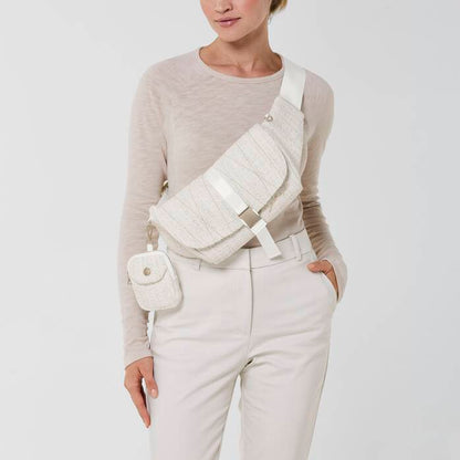 תיק חגורה Boucle Cream White מבד בוקלה לבן